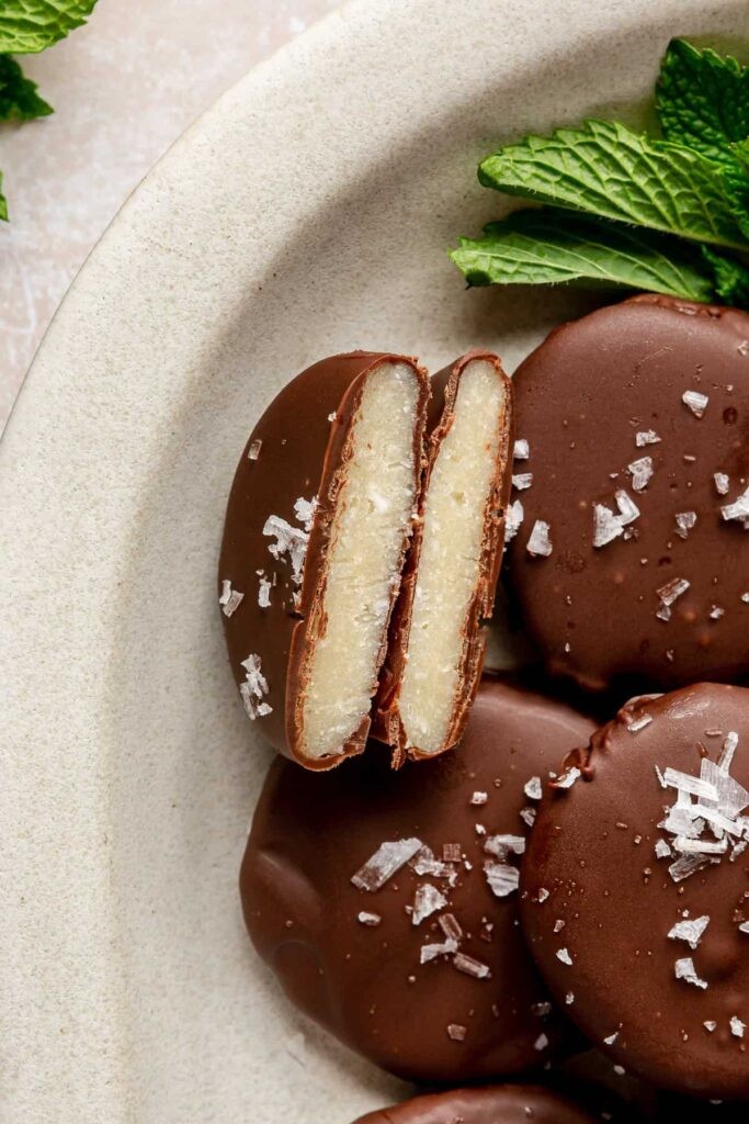 Peppermint Patties: Ferahlatıcı ve Lezzetli Bir Çikolata Klasiği