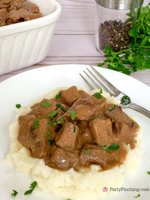 No peek beef tips, best easy no peek beef tips, 4 ingredient recipe meal beef tips, easy no prep meals, dump and go meals, easy comfort food beef tips, easy family kid friendly meals, 5 minute prep meals