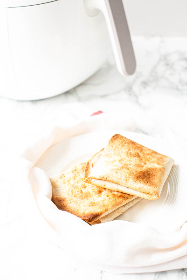 2 tortilla tosti in Air Fryer