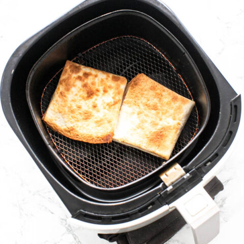 2 tortilla tosti in Air Fryer
