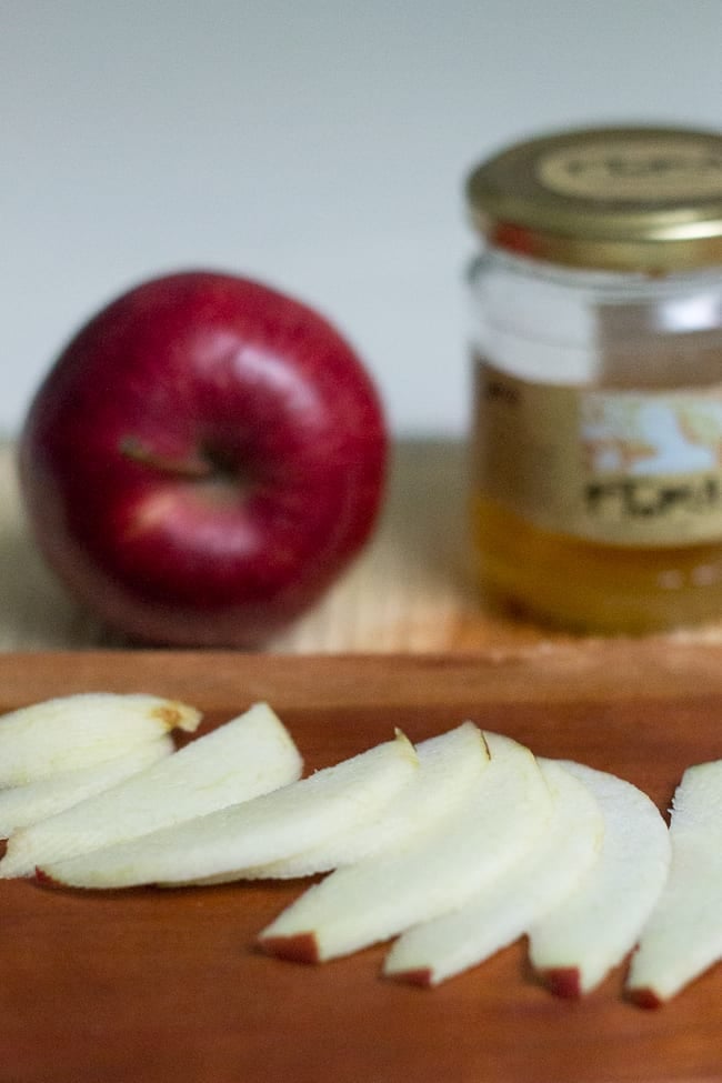 Gluten-free honey apple cake