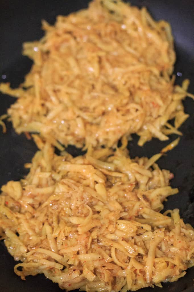 Potato latke topped with egg, kale, tomatoes and Tamari almonds