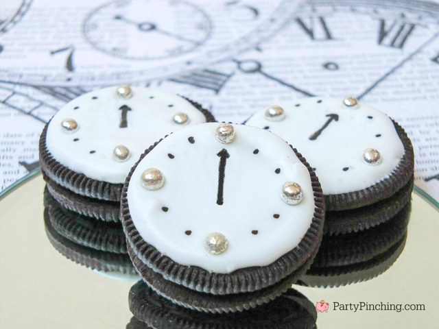 New Year Oreo Clock Cookies, cute New Year's eve cookies, easy best New Year's eve party food dessert ideas recipes, Oreo Cookie clocks no bake easy to make cookies for New Year's Eve party, cute cookie ideas for kids New Year's eve only 3 ingredients