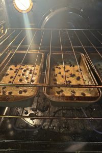 Try this simple and moist zucchini bread with pudding mix recipe, perfect for breakfast or as a snack. The recipe easily doubles to make a big batch to be shared with friends or frozen for later.