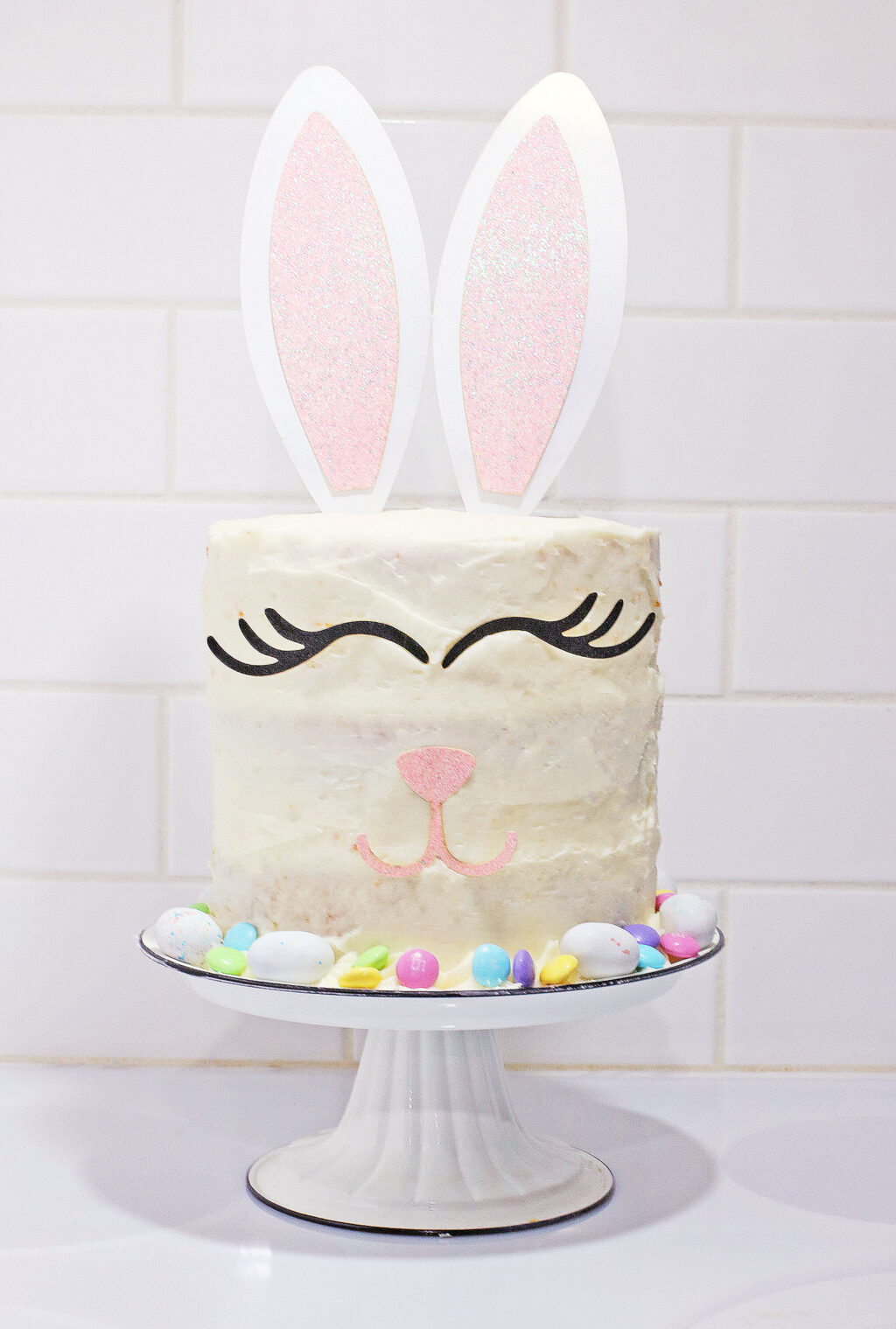 added bunny face stencils to bunny cake
