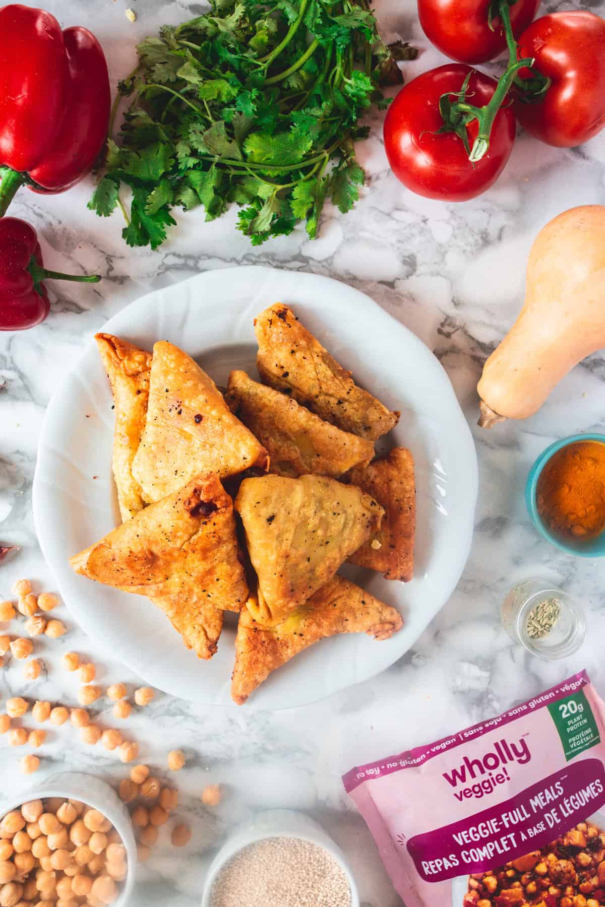 samosas on plate