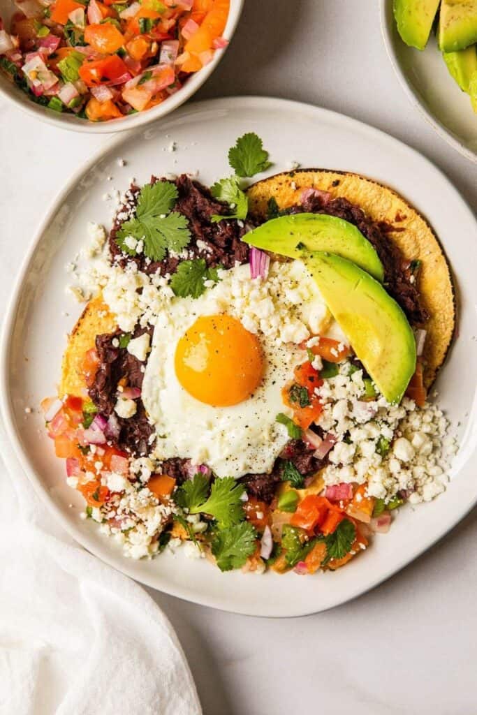 healthy traditional huevos rancheros 