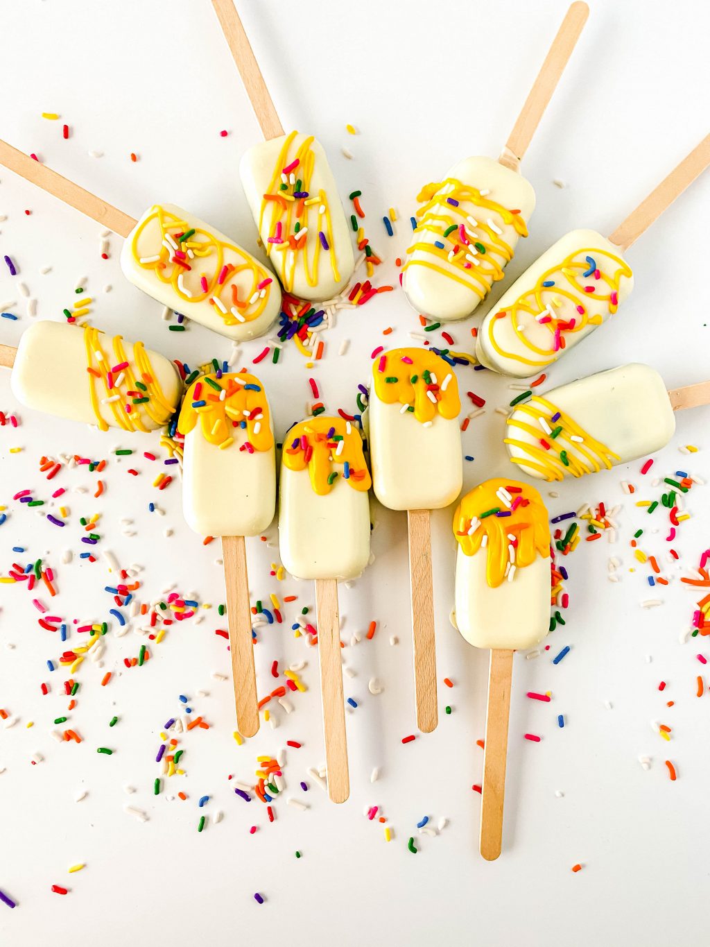 ice cream cakesicles on white table