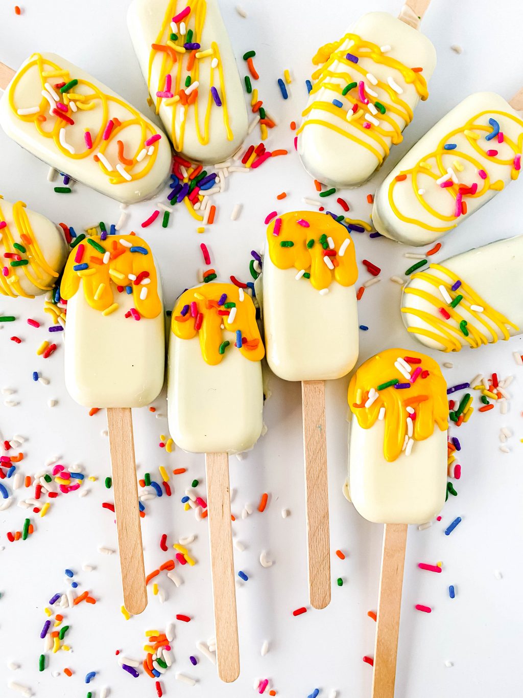 ice cream cakesicles on white table