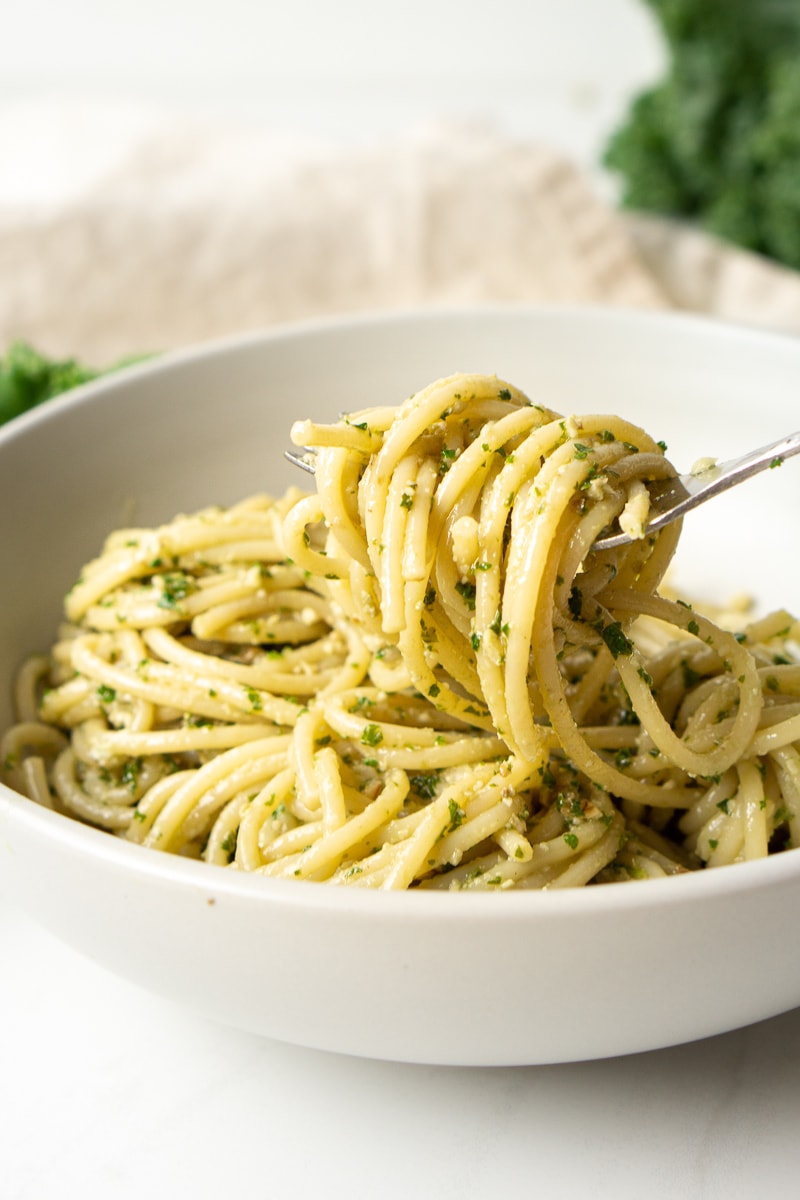 Fork with pesto pasta