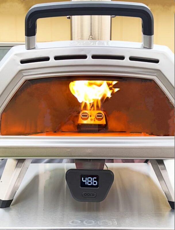 Ooni Karu Pizza oven