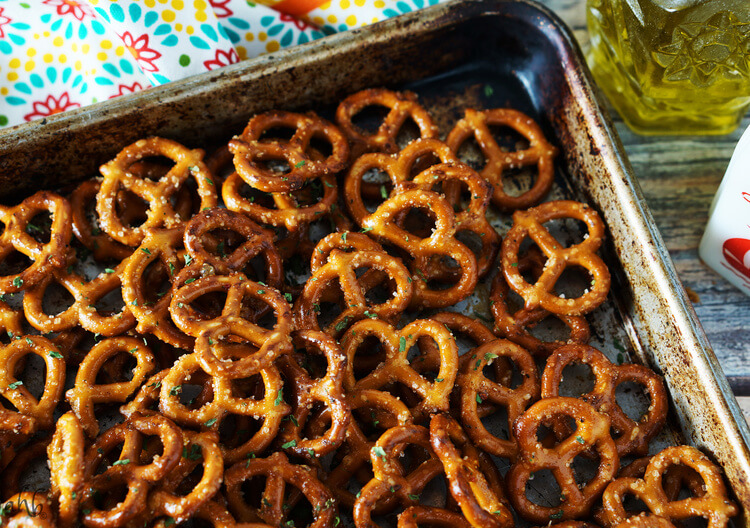 Zesty Italian Seasoned Pretzels
