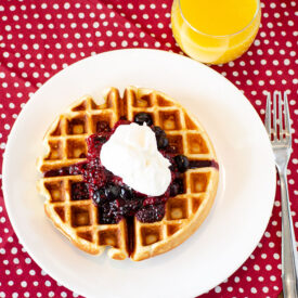 Slow Cooker Berry Compote | realmomkitchen.com