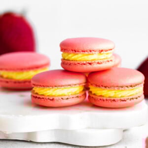 Strawberry Lemon Macarons 600x402