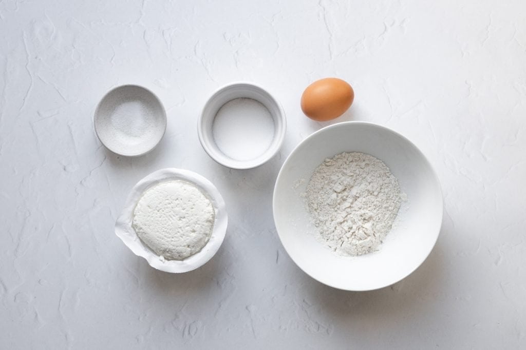 Ingredients for syrniki