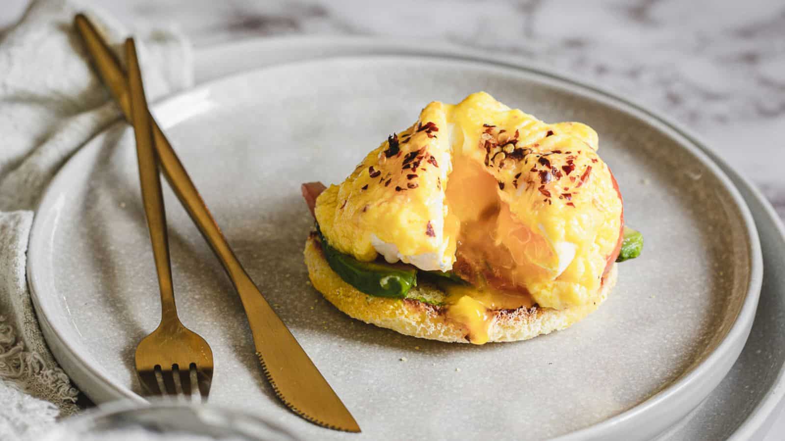 Meatless and Vegetarian Eggs Benedict Recipe with Avocado (Gluten free option!).