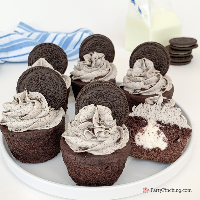cookies and cream filled cakes, no bake cookies and cream cupcakes, drakes yankee doodles, easy no bake cookies and cream cupcakes, best easy cookies and cream oreo frosting recipe
