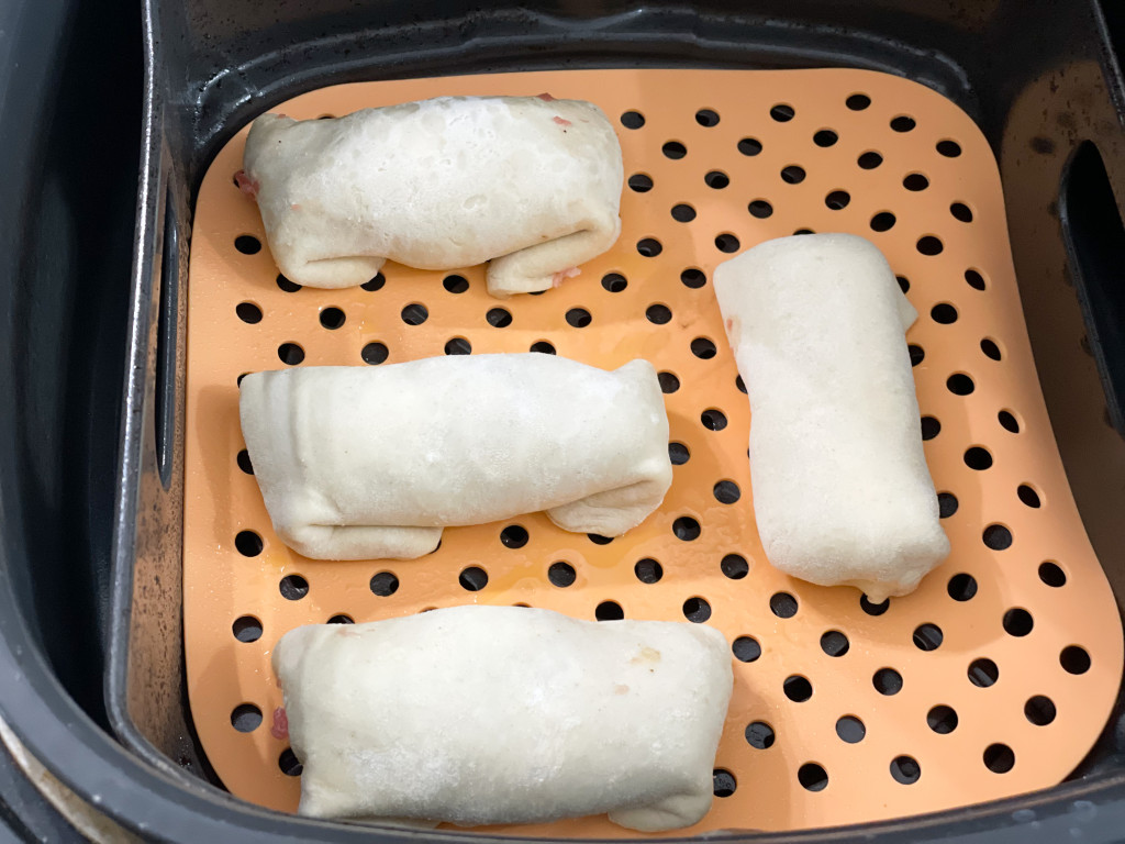 air fryer sausage rolls