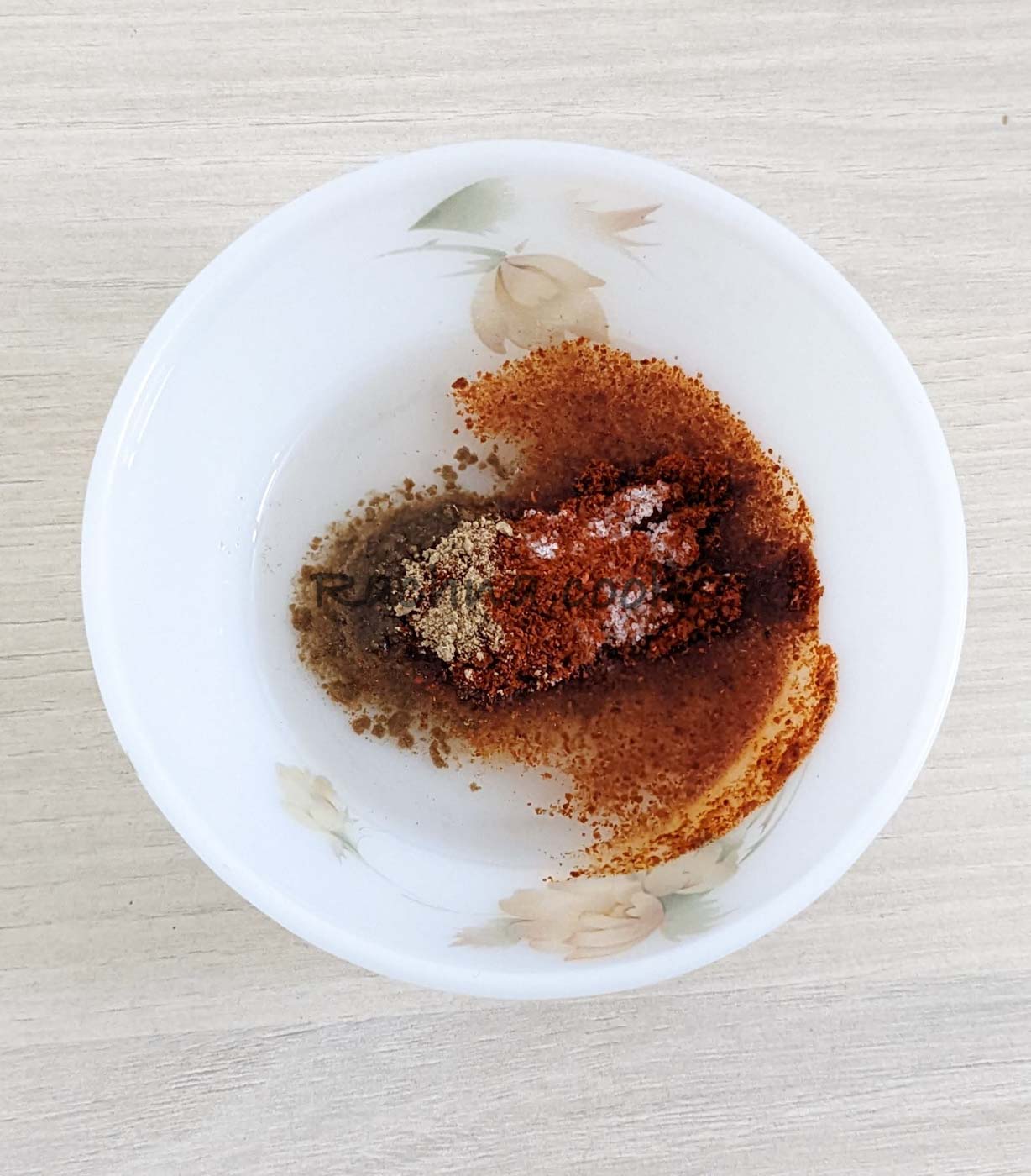 Oil with seasonings.