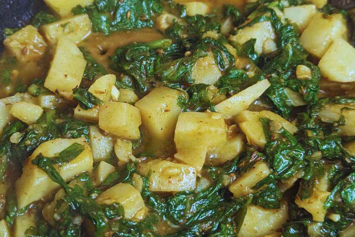 Close up of aloo palak