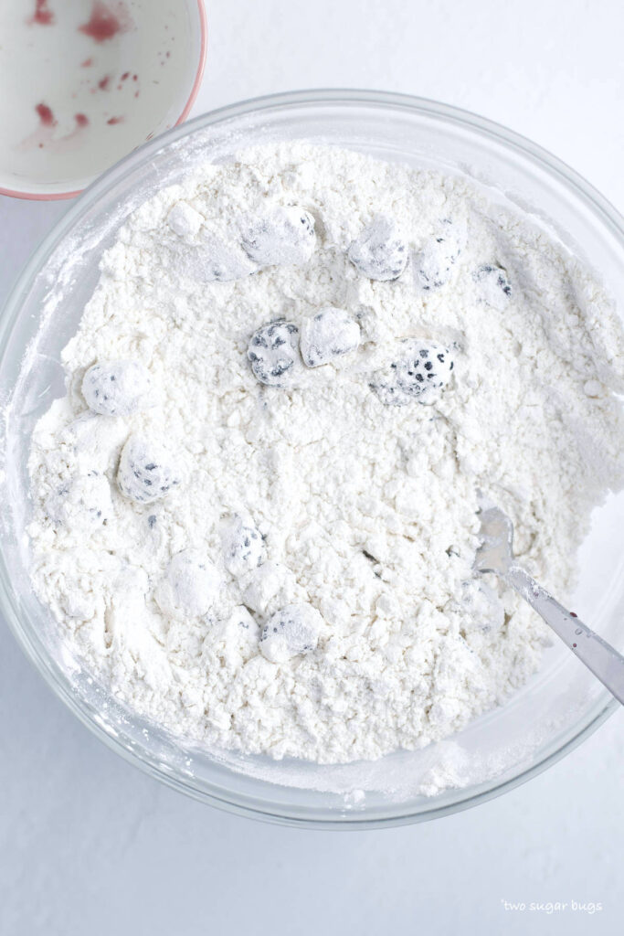 fresh blackberries tossed in dry ingredients