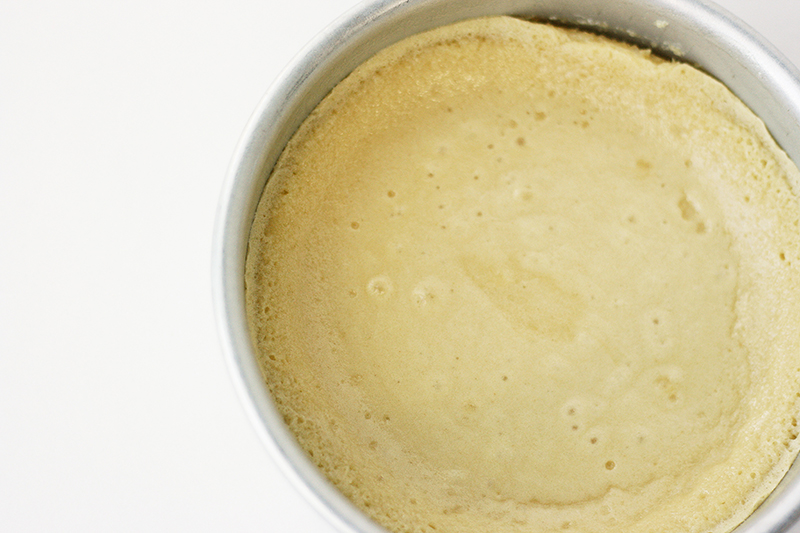 Baked to Perfection - how baking time affects cake moisture and structure | by Summer Stone for TheCakeBlog.com