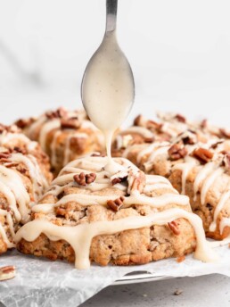 These carrot cake cones are sweet, heart warming, and delicious! With pecans and maple cream cheese glaze
