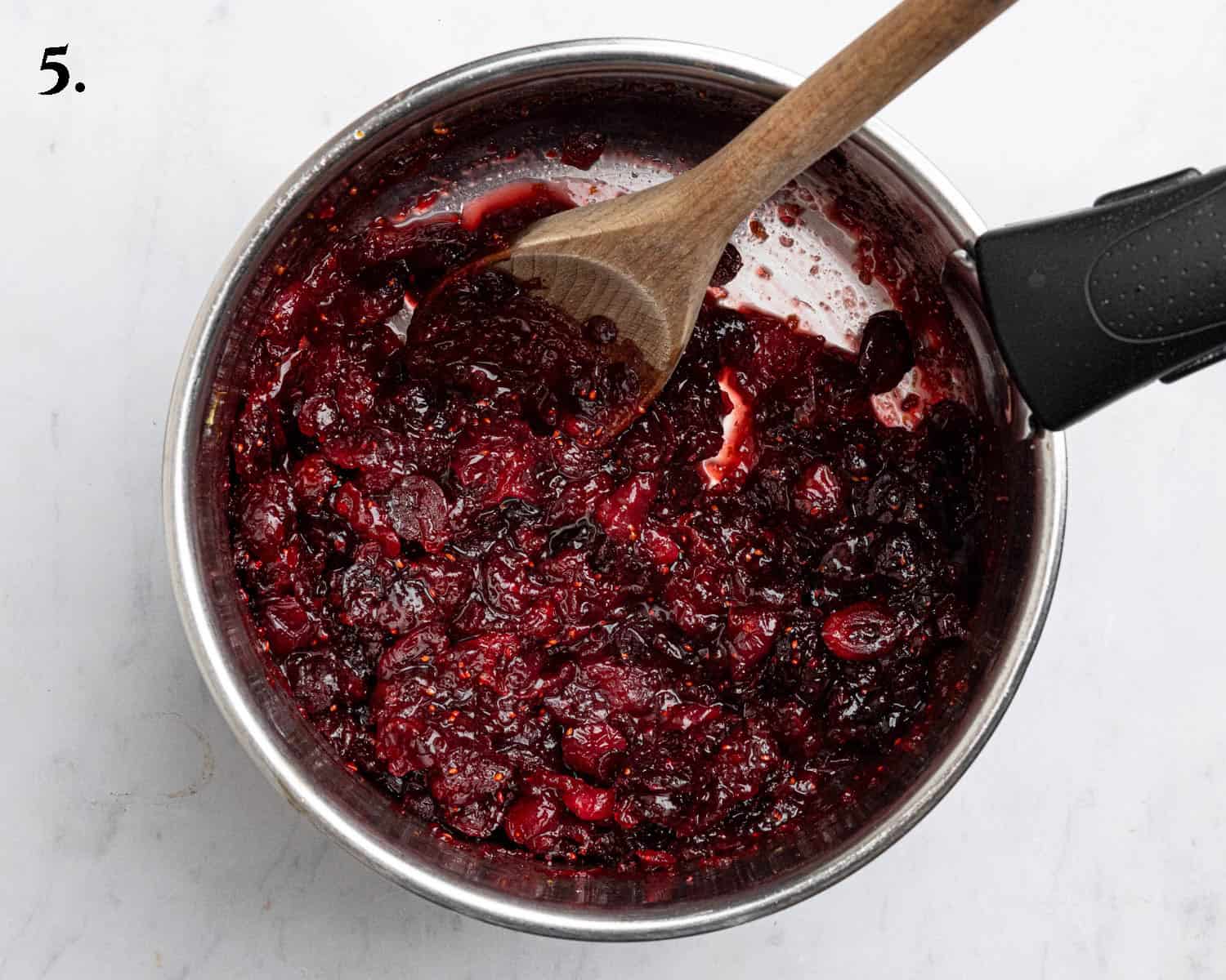 Step 5, the cooked cranberry filling.