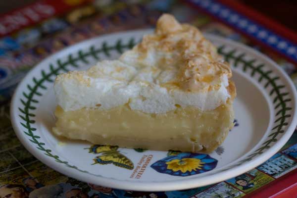 Creamy Lemon Meringe Pie
