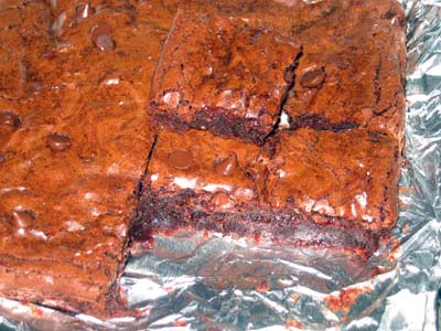 Marilu Henner's Effortless Fudge Brownies with Sucanet and without white sugar.