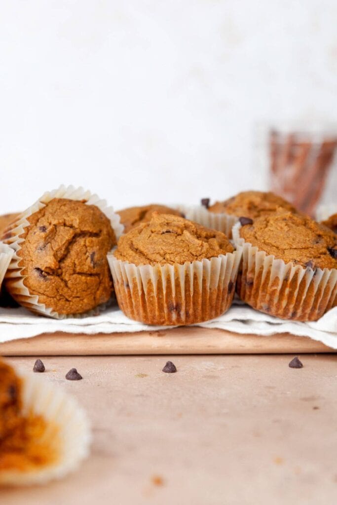 pumpkin oatmeal muffins with chocolate chips