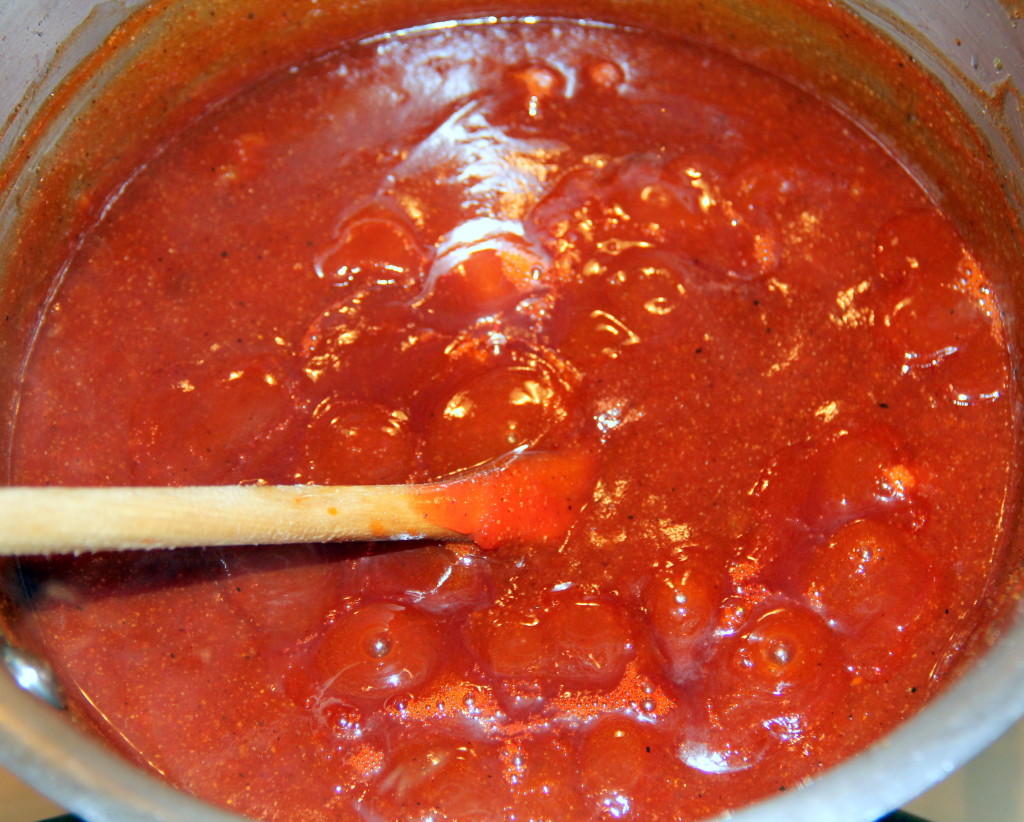 Spicy barbecue sauce for your chicken or pork dishes!