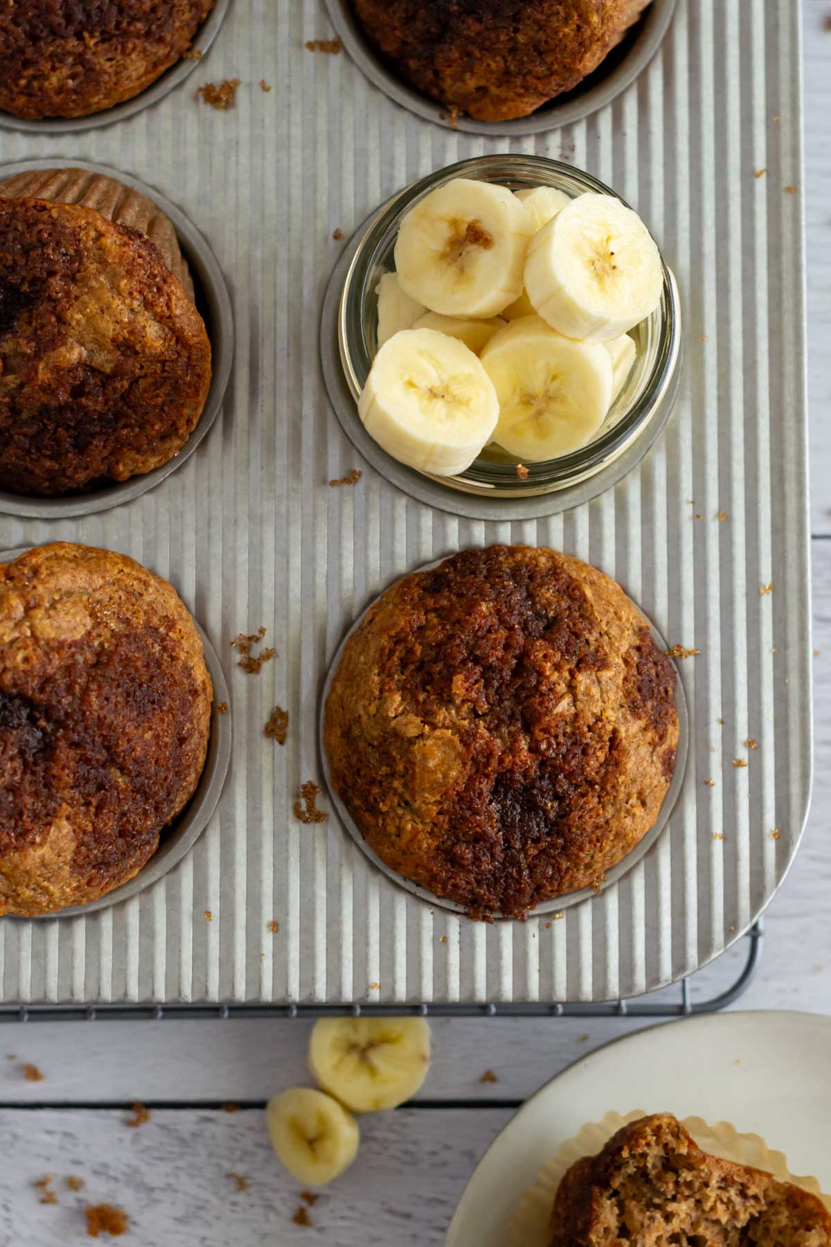 muffins with banana slices