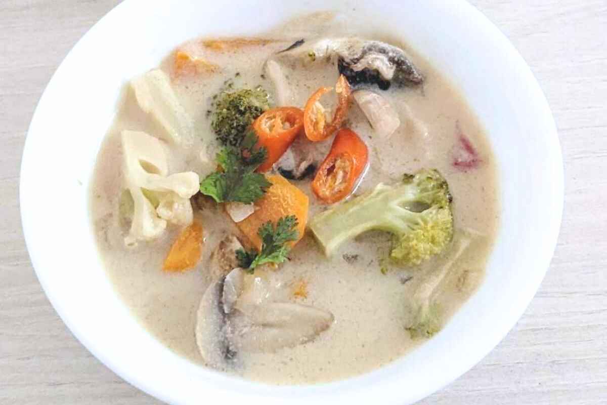 Tom Kha soup in a bowl